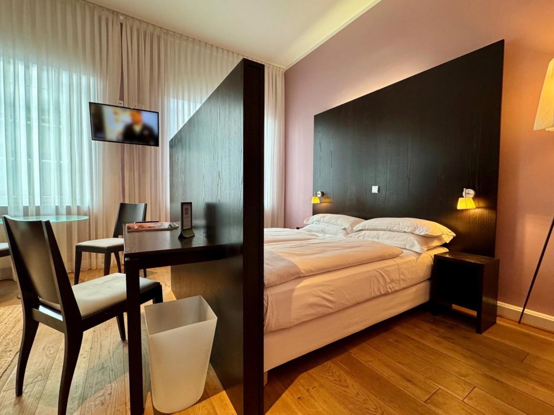 The New Yorker Hotel Koeln-Messe エクステリア 写真