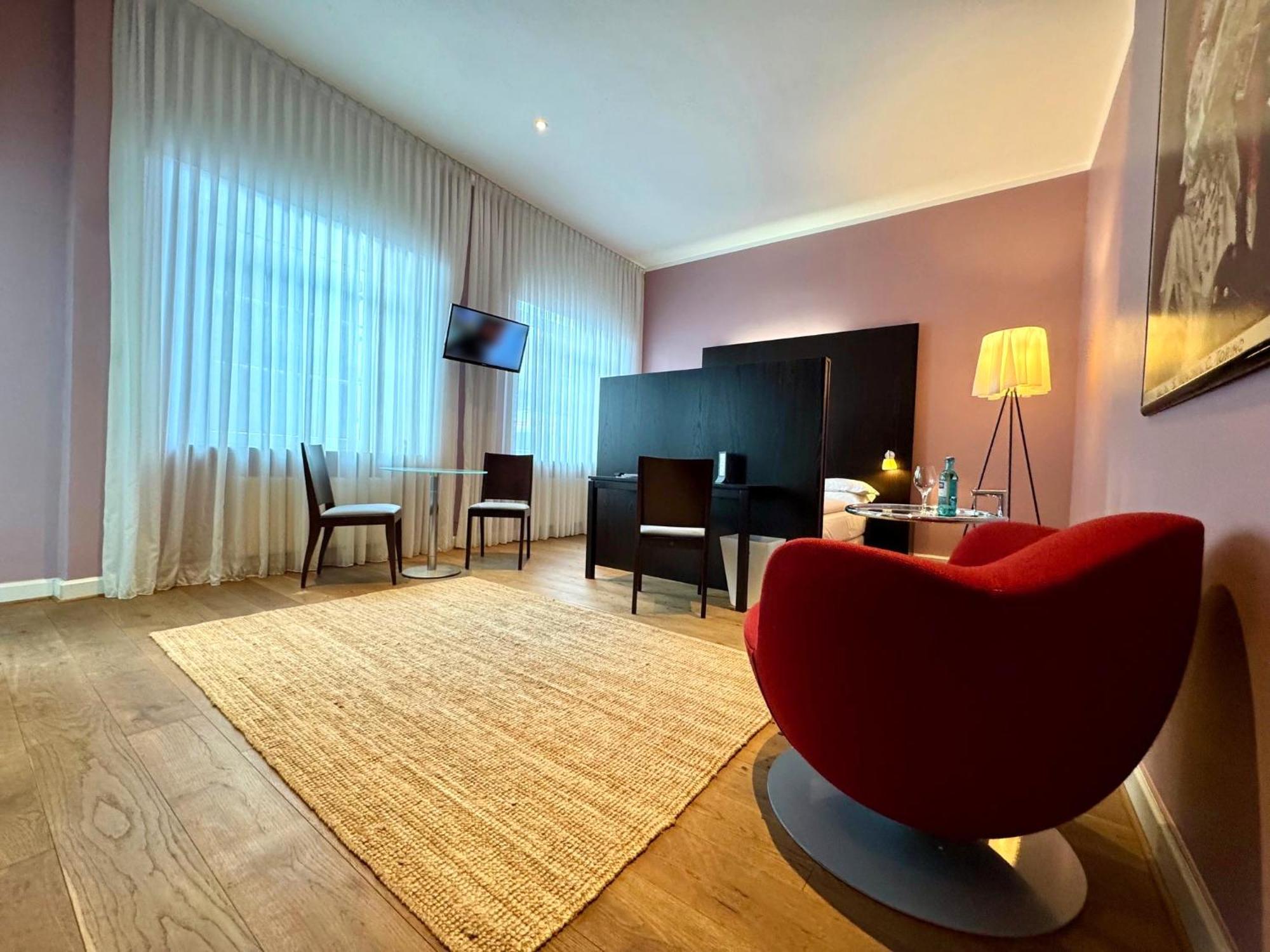 The New Yorker Hotel Koeln-Messe エクステリア 写真